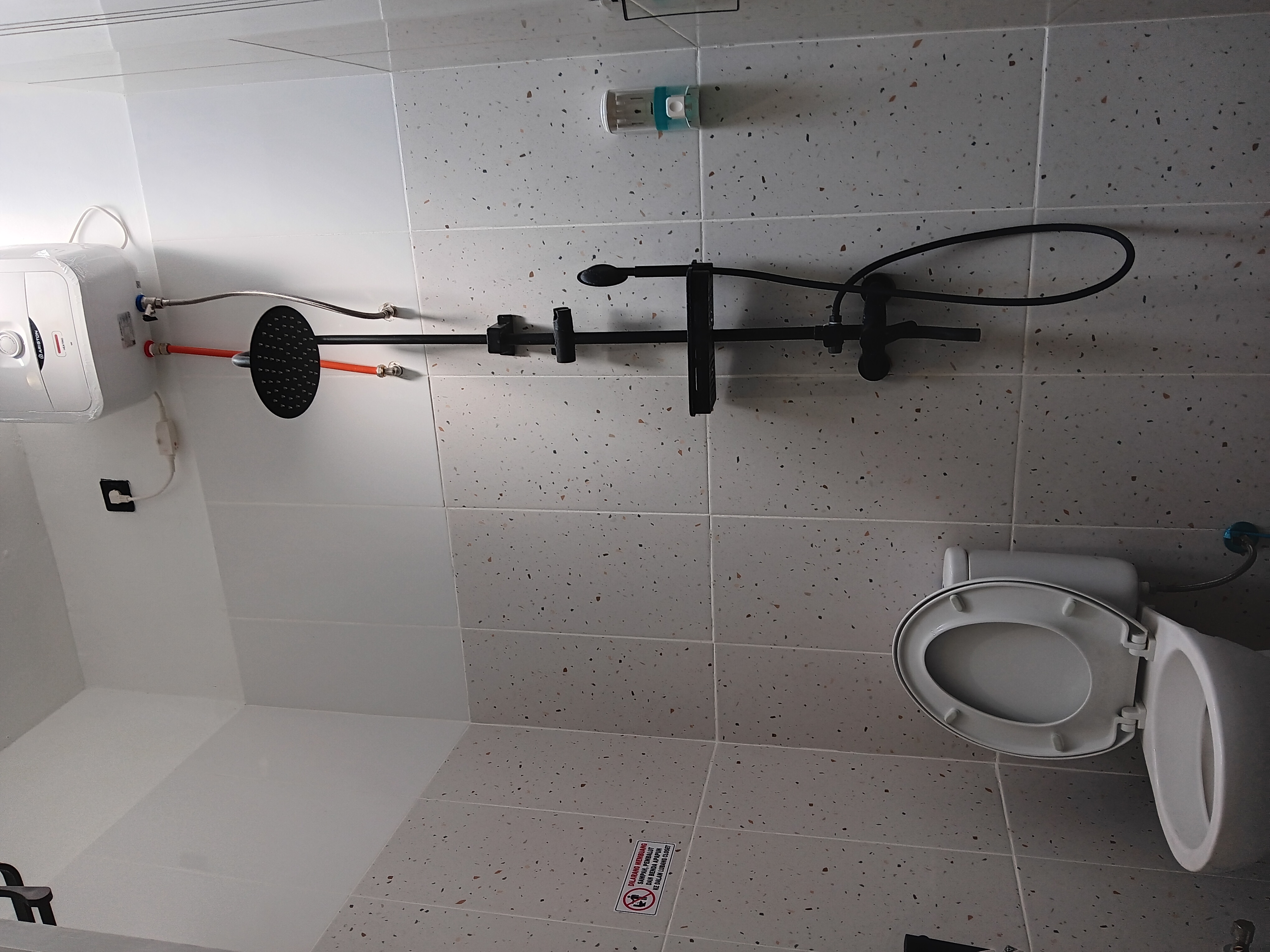 kamar mandi
